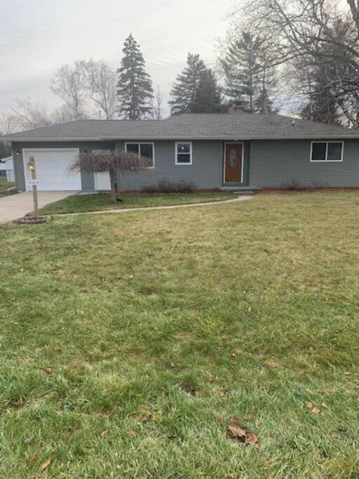 Cute House In Quiet Neighborhood Saginaw Exterior foto